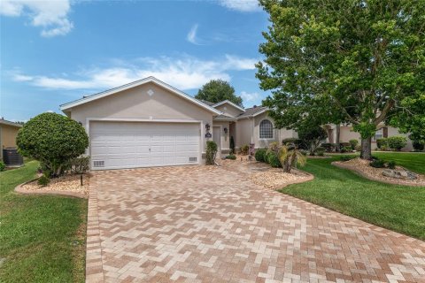 Casa en venta en Ocala, Florida, 3 dormitorios, 194.17 m2 № 1759573 - foto 2