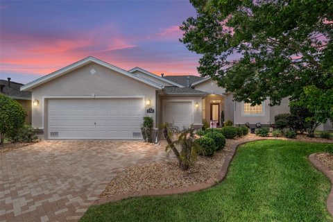 Casa en venta en Ocala, Florida, 3 dormitorios, 194.17 m2 № 1759573 - foto 1