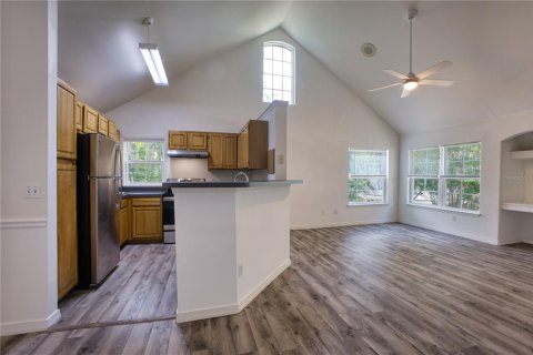 Condo in Orlando, Florida, 3 bedrooms  № 2229348 - photo 3