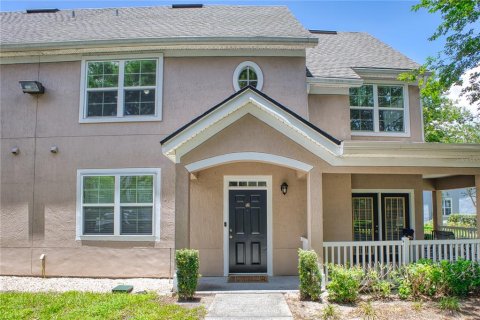 Condominio en Orlando, Florida, 3 dormitorios № 2229348