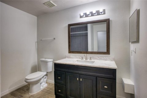 Condo in Orlando, Florida, 3 bedrooms  № 2229348 - photo 18