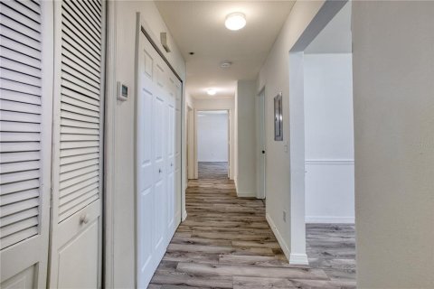 Condo in Orlando, Florida, 3 bedrooms  № 2229348 - photo 9