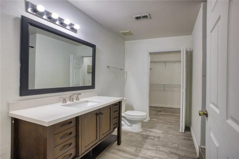 Condo in Orlando, Florida, 3 bedrooms  № 2229348 - photo 13