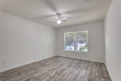 Condo in Orlando, Florida, 3 bedrooms  № 2229348 - photo 10