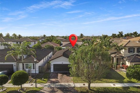 House in Homestead, Florida 4 bedrooms, 174.38 sq.m. № 2041788 - photo 18