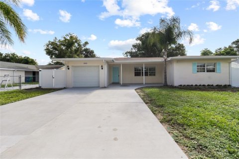 Villa ou maison à louer à Seminole, Floride: 3 chambres, 177.07 m2 № 2391274 - photo 4