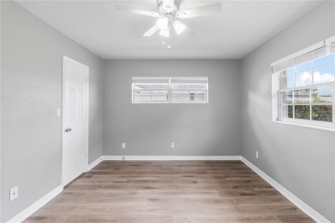 Villa ou maison à louer à Seminole, Floride: 3 chambres, 177.07 m2 № 2391274 - photo 22