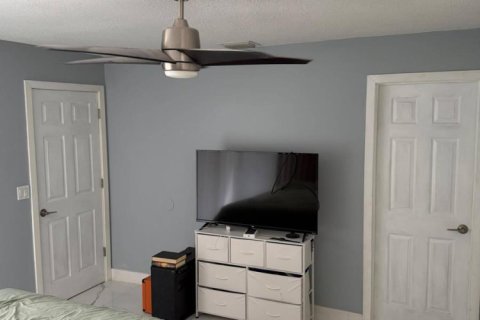 Appartement à louer à Palm Springs, Floride: 2 chambres, 88.35 m2 № 2376270 - photo 15
