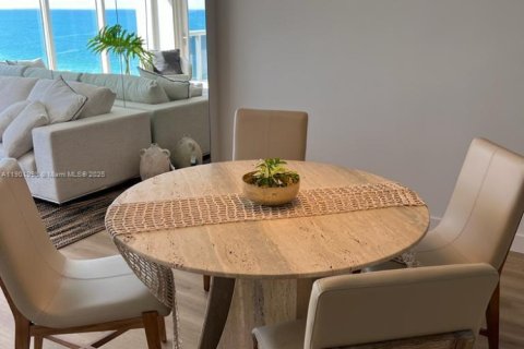 Снять в аренду кондоминиум в Бэл-Харбор, Флорида 1 спальня, 83.24м2, № 1952963 - фото 4