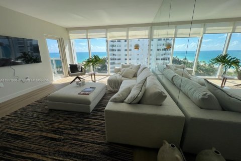 Снять в аренду кондоминиум в Бэл-Харбор, Флорида 1 спальня, 83.24м2, № 1952963 - фото 2