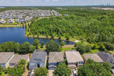 House in Orlando, Florida 5 bedrooms, 320.98 sq.m. № 1656967 - photo 3