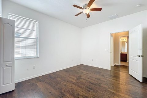 House in Orlando, Florida 5 bedrooms, 320.98 sq.m. № 1656967 - photo 25