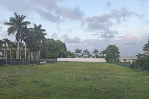 Земельный участок в Суитуотер, Флорида № 2064813