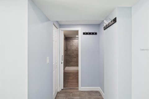 Immobilier commercial à vendre à Saint Petersburg, Floride: 4 chambres, 264.49 m2 № 1771527 - photo 30