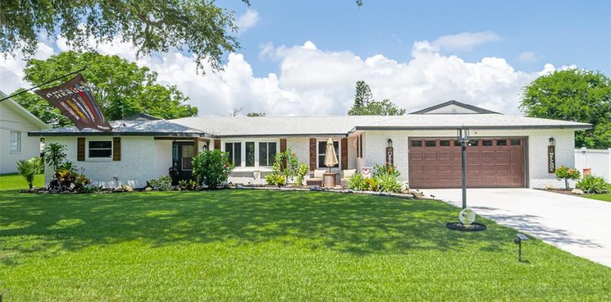 Villa ou maison à Ormond Beach, Floride 4 chambres, 195.93 m2 № 1852570
