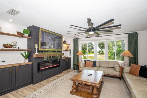 Villa ou maison à vendre à Ormond Beach, Floride: 4 chambres, 195.93 m2 № 1852570 - photo 11