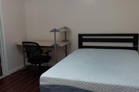 Condominio en alquiler en Gainesville, Florida, 1 dormitorio, 109.35 m2 № 2267253 - foto 5