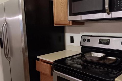 Condominio en alquiler en Gainesville, Florida, 1 dormitorio, 109.35 m2 № 2267253 - foto 12