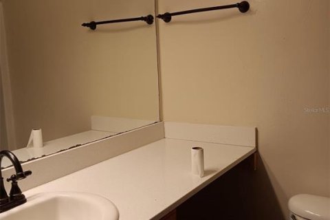 Condominio en alquiler en Gainesville, Florida, 1 dormitorio, 109.35 m2 № 2267253 - foto 3