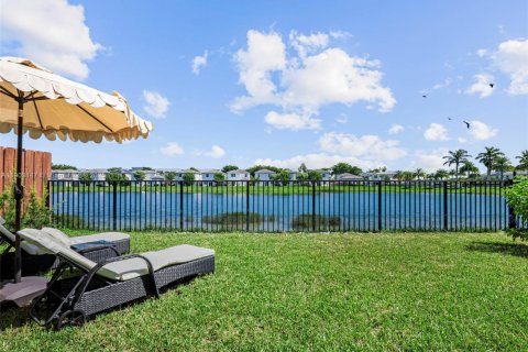 House in Homestead, Florida 3 bedrooms, 188.03 sq.m. № 2081825 - photo 9