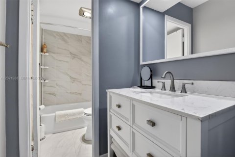 Copropriété à vendre à Lauderhill, Floride: 1 chambre, 72.46 m2 № 2089517 - photo 23