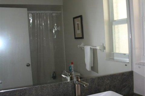 Casa en alquiler en Sarasota, Florida, 3 dormitorios, 185.8 m2 № 1774689 - foto 28