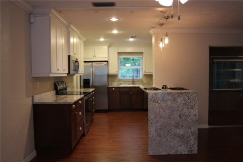 Casa en alquiler en Sarasota, Florida, 3 dormitorios, 185.8 m2 № 1774689 - foto 8