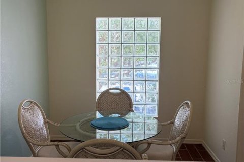 Copropriété à vendre à Bonita Springs, Floride: 2 chambres, 91.32 m2 № 1831301 - photo 26