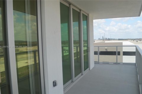 Condo in Doral, Florida, 3 bedrooms  № 2339855 - photo 20