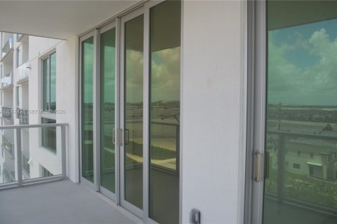 Condo in Doral, Florida, 3 bedrooms  № 2339855 - photo 18
