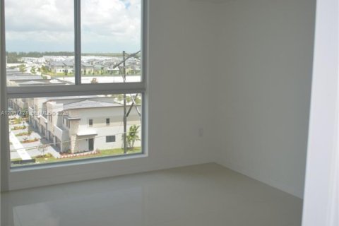 Condo in Doral, Florida, 3 bedrooms  № 2339855 - photo 27