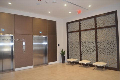 Condo in Doral, Florida, 3 bedrooms  № 2339855 - photo 9