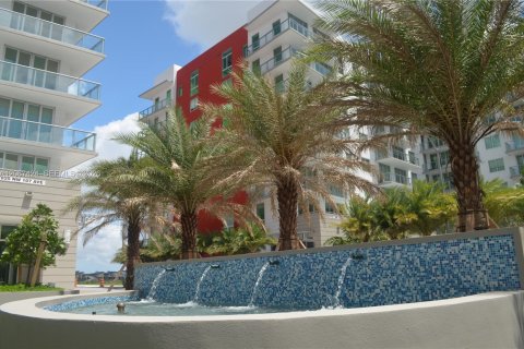 Condo à Doral, Floride, 3 chambres  № 2339855