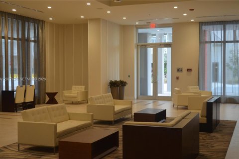 Condo in Doral, Florida, 3 bedrooms  № 2339855 - photo 11