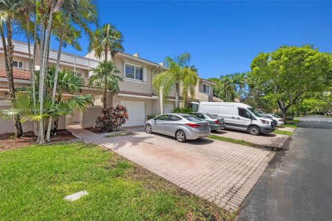 Townhouse in Doral, Florida 3 bedrooms, 176.33 sq.m. № 1728976 - photo 3