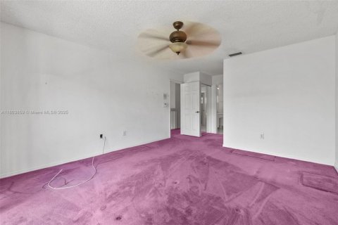 Townhouse in Doral, Florida 3 bedrooms, 176.33 sq.m. № 1728976 - photo 26