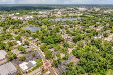 Commercial property in Casselberry, Florida 24 bedrooms, 140.28 sq.m. № 1816803 - photo 14
