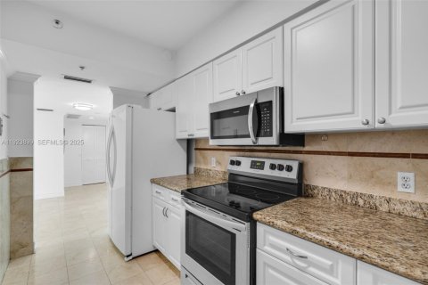 Condominio en alquiler en Miami, Florida, 2 dormitorios, 89.19 m2 № 1983692 - foto 23