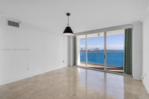 Condominio en alquiler en Miami, Florida, 2 dormitorios, 89.19 m2 № 1983692 - foto 16