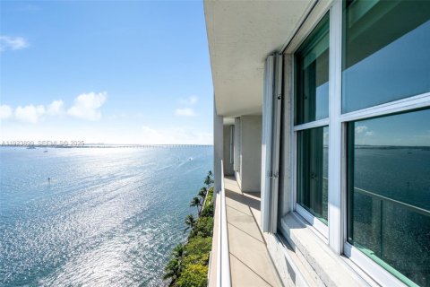 Condominio en alquiler en Miami, Florida, 2 dormitorios, 89.19 m2 № 1983692 - foto 9