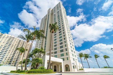 Condo à Miami, Floride, 2 chambres  № 1983692