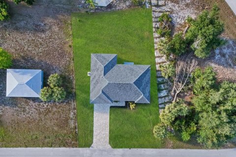 Casa en venta en Port Charlotte, Florida, 4 dormitorios, 151.99 m2 № 1538940 - foto 2