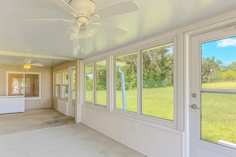House in Babson Park, Florida 3 bedrooms, 135.82 sq.m. № 1914174 - photo 8