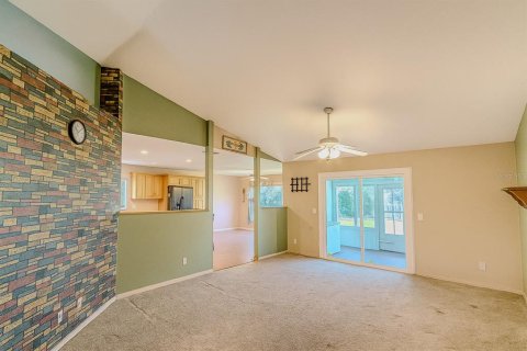 House in Babson Park, Florida 3 bedrooms, 135.82 sq.m. № 1914174 - photo 4