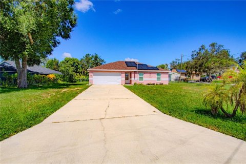 House in Babson Park, Florida 3 bedrooms, 135.82 sq.m. № 1914174 - photo 18