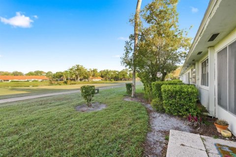 Casa en venta en New Port Richey, Florida, 2 dormitorios, 76.83 m2 № 2198702 - foto 27