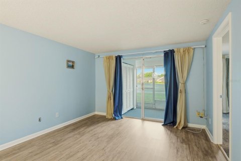 Casa en venta en New Port Richey, Florida, 2 dormitorios, 76.83 m2 № 2198702 - foto 13