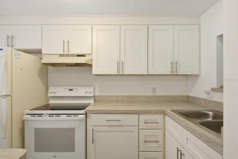 Casa en venta en New Port Richey, Florida, 2 dormitorios, 76.83 m2 № 2198702 - foto 8