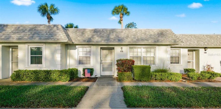 Casa en New Port Richey, Florida 2 dormitorios, 76.83 m2 № 2198702