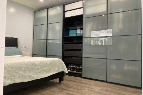 Casa en venta en Miami, Florida, 3 dormitorios, 108.88 m2 № 2001180 - foto 9